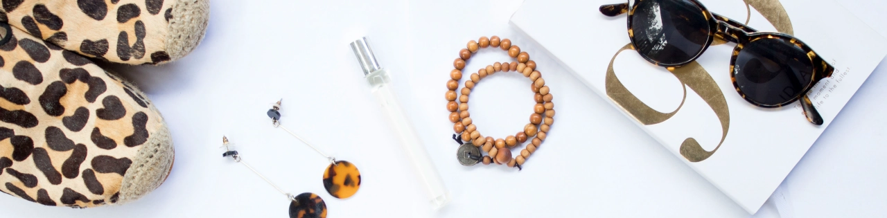 Stílusos és Fenntartható: 20 Környezetbarát Táska & Kiegészítő Márkák